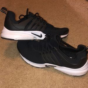 Nike Air Presto’s- All Black Women’s 10.
